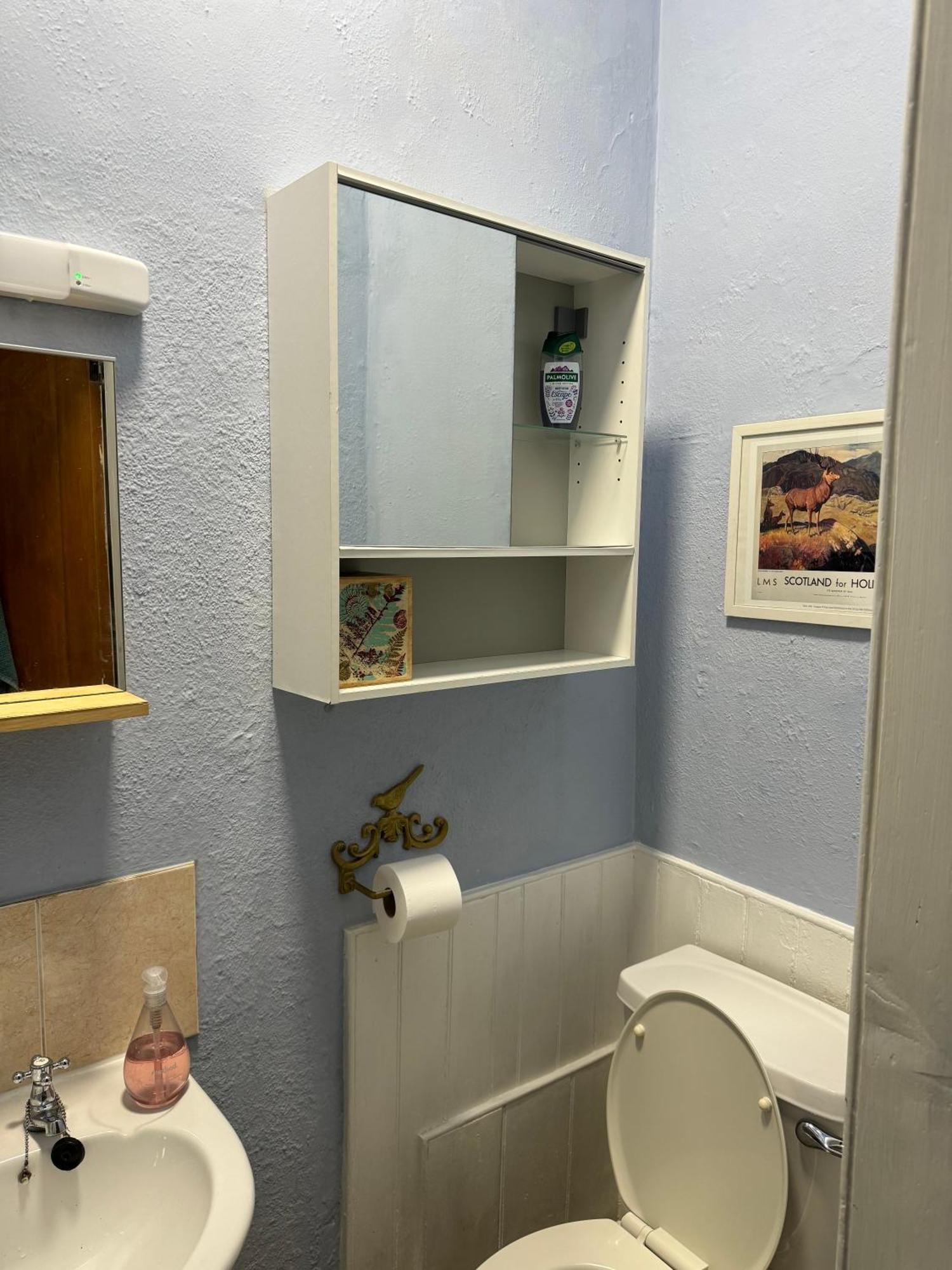 Central Room In Historic Tenement Shared Apartment Near Old Town Edimburgo Exterior foto